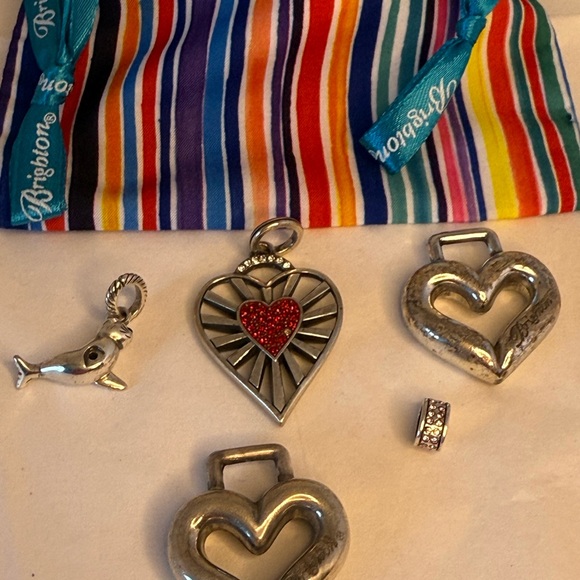🌸Brighton lot of pre-owned charms AS IS. - Picture 2 of 2